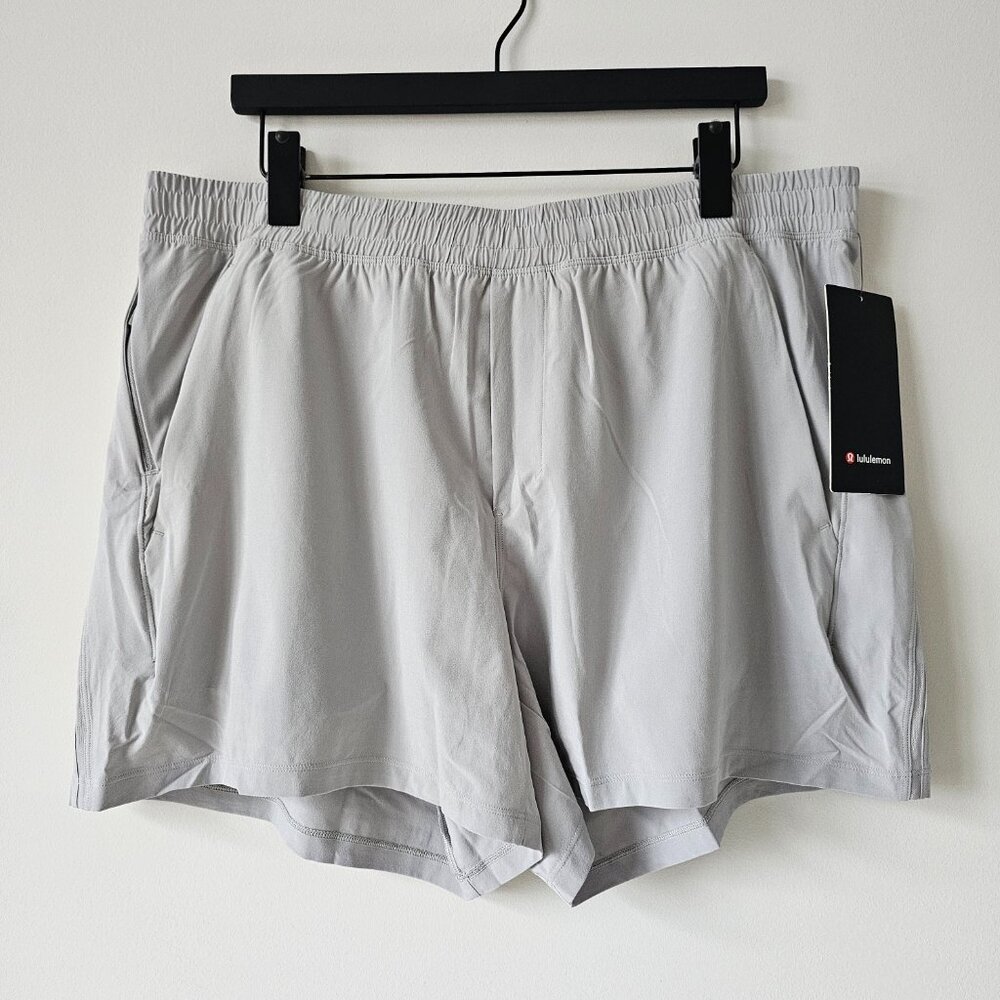 NWT LULULEMON SEAL Grey Gray Pace Breaker Shorts 5" Lined Men's XXL